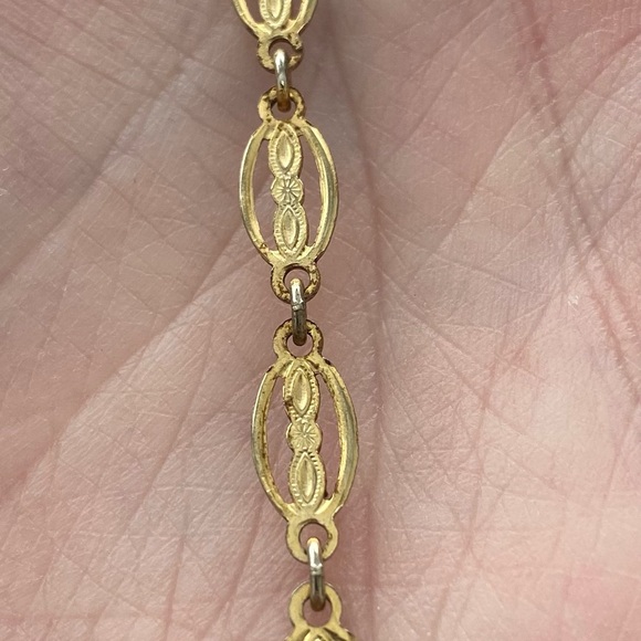 Vintage Gold Oval Link Chain Opera Length Necklace with Spring Ring Clasp - Picture 5 of 5